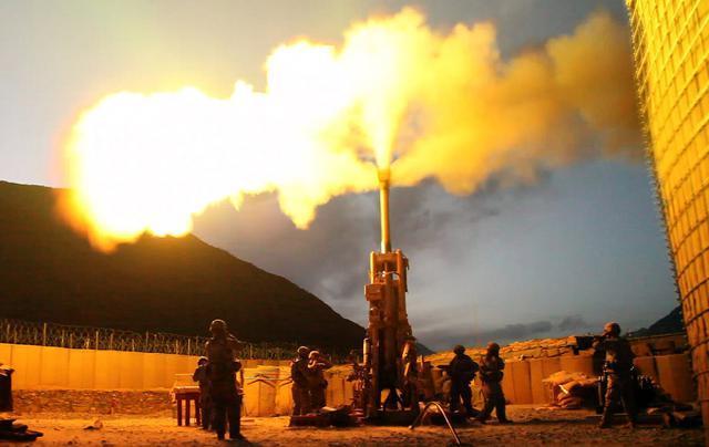 也门胡塞武装称导弹击中美国航母